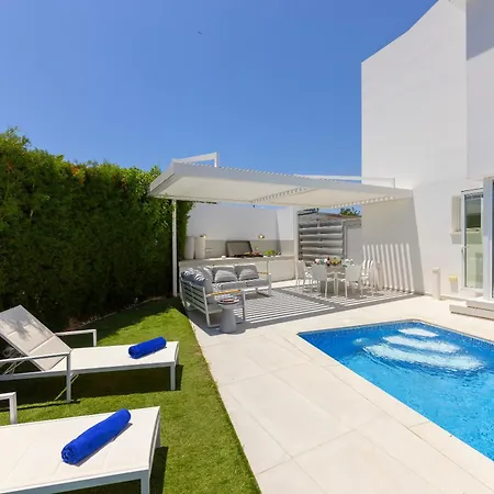 Villa Piera By The Sea *